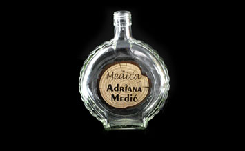 Boca za rakiju - drvena etiketa